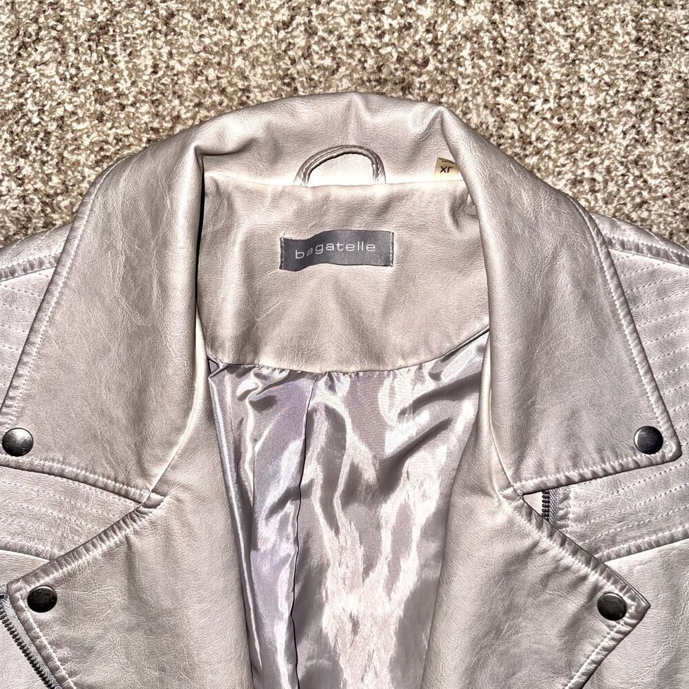 Bagatelle Women's Full Zip Faux Leather Tan Motorcycle Jacket Size XL - Picture 2 of 13